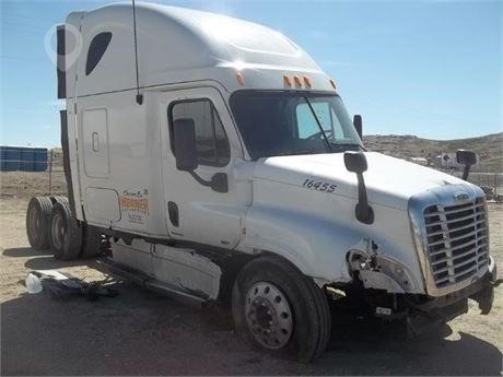 2011 FREIGHTLINER CASCADIA Used Glass Truck / Trailer Components for sale