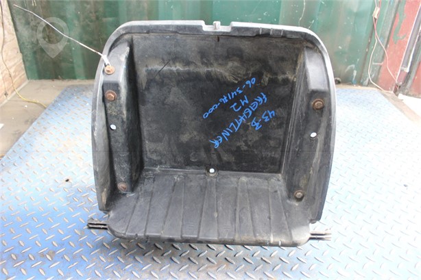 2007 FREIGHTLINER M2 Used Battery Box Truck / Trailer Components for sale