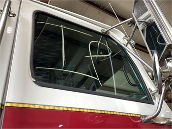 1998 WESTERN STAR 4900E Gebraucht Fensterglas LKW- / Anhängerkomponenten zum verkauf