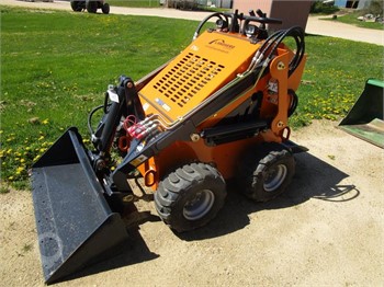 2023 LANDHERO MINI SKID LOADER New Other upcoming auctions