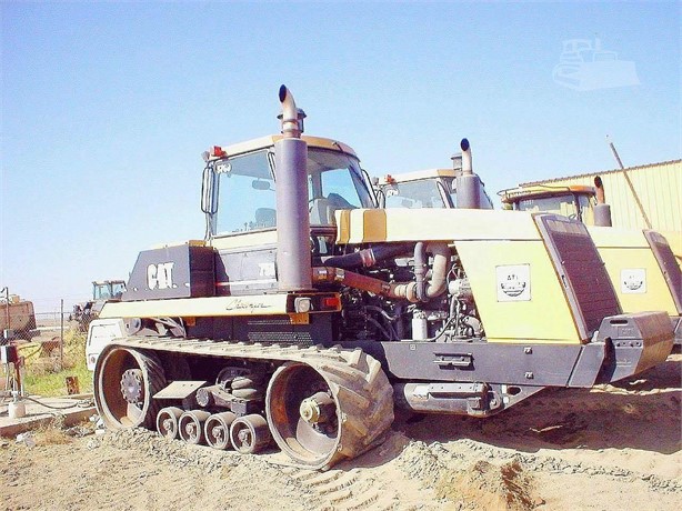 CATERPILLAR CH75D Used 300 HP or Greater Tractors for hire