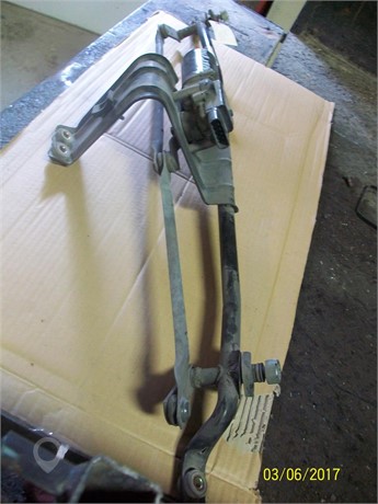 INTERNATIONAL 9200 Used Cab Truck / Trailer Components for sale