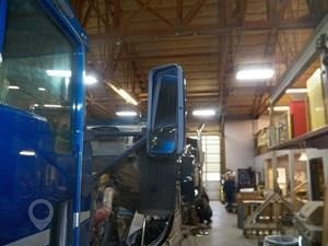 2010 KENWORTH T660 Used Glass Truck / Trailer Components for sale