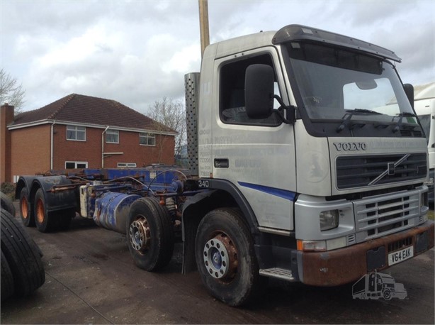 2000 VOLVO FM340 Used Chassis Cab Trucks for sale