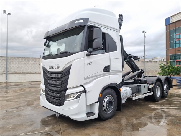 2025 IVECO S-WAY 530 New Tractor with Sleeper for sale