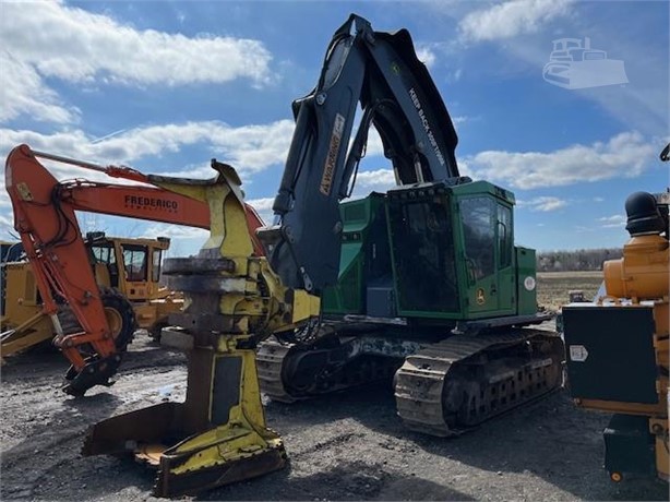 2016 DEERE 803M Used 追跡式フェラーバンチャー for rent