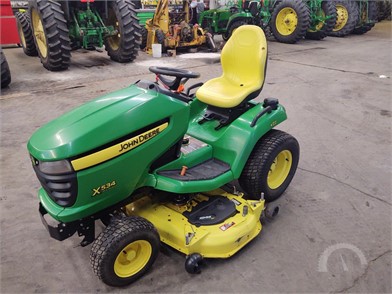 John Deere LT150 Lawn Tractor (Hydro) -PC9071 Blower Housing Power Flow  W/38 Deck: MATERIAL COLLECTION SYSTEM
