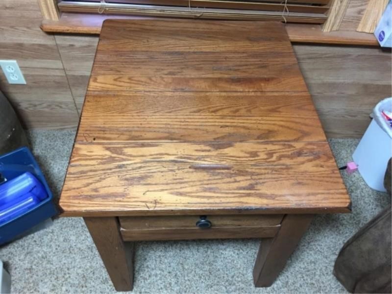 Attic Heirlooms By Broyhill End Table Rusty By Design