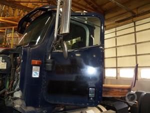2002 INTERNATIONAL 9200I Used Door Truck / Trailer Components for sale