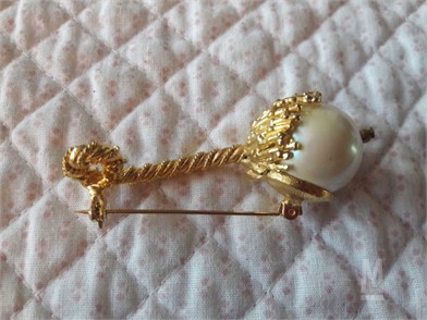 Fashion Jewelry Faux Gold Pin Pearl Brooch Otros Artículos - house of gold on roblox piano