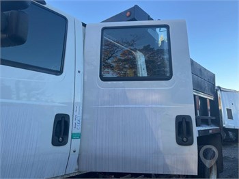 2017 INTERNATIONAL DURASTAR 4300 Used Door Truck / Trailer Components for sale