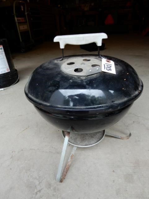 Small Weber Table Top Charcoal Grill Bid N Buy Realty Auctions