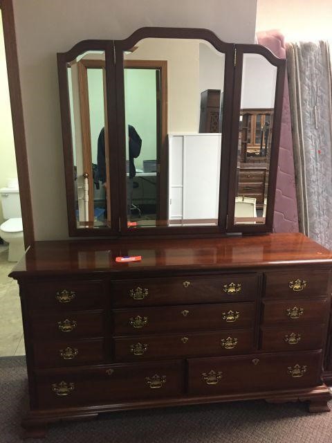 Pennsylvania House Triple Dresser With Mirror Massart Auctioneers