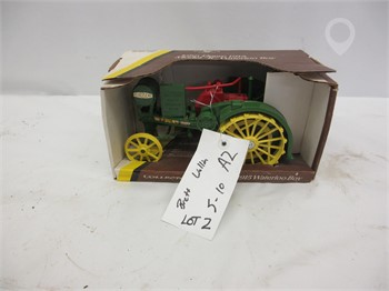JD WATERLOO BOY TOY TRACTOR MODEL R New Die-cast / Other Toy Vehicles Toys / Hobbies upcoming auctions