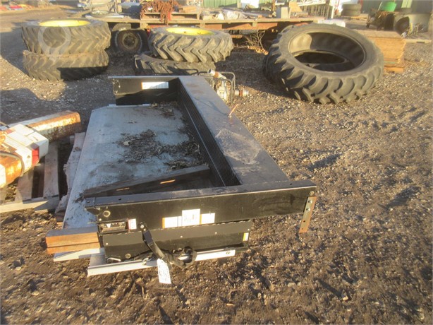 TOMMY GATE VST92-1350S37EA06-18 Used Lift Gate Truck / Trailer Components auction results