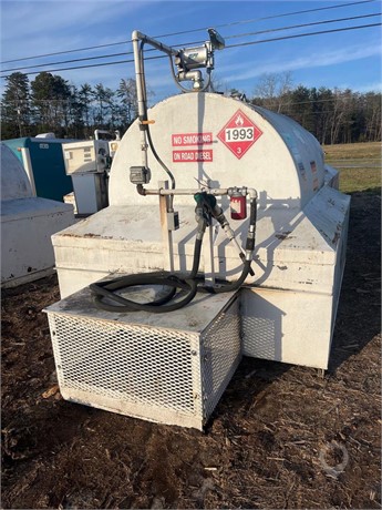 1,000 GAL FUEL TANK WITH PUMP Used Fuel Shop / Warehouse auction results