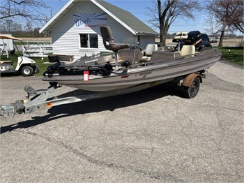 BAYLINER 16' BASS BOAT Fishing Boats Auction Results