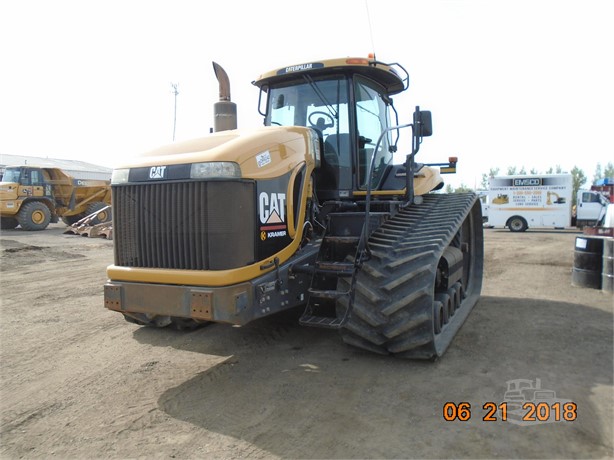 2003 CHALLENGER MT865 Used 300 HP or Greater for rent