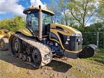 2009 CHALLENGER MT765C Used 300 HP or Greater Tractors for sale