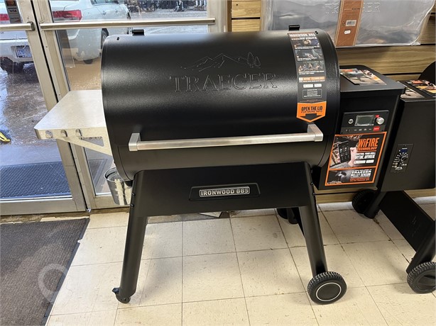 TRAEGER IRONWOOD 865 New Grills Personal Property / Household items for sale