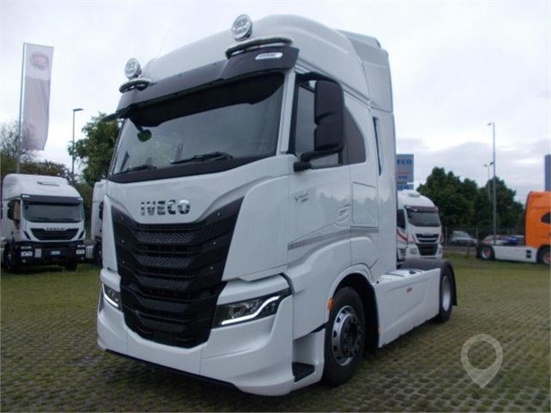 2022 IVECO S-WAY 490 Used Tractor with Sleeper for sale