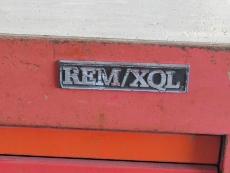 Rem Xql Rolling Tool Box Compass Auctions Real Estate