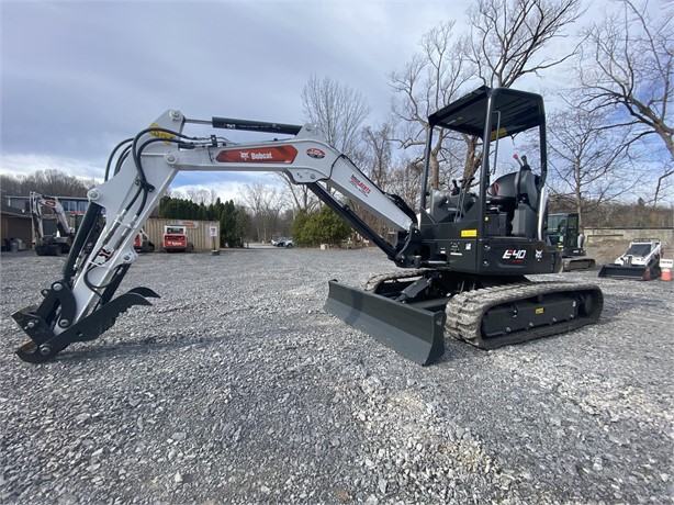 2024 BOBCAT E40 Used Mini (up to 12,000 lbs) Excavators for rent