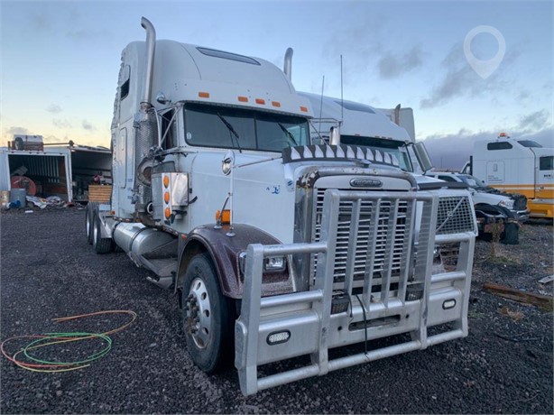 2005 FREIGHTLINER FLD132 XL CLASSIC Used Bonnet Truck / Trailer Components for sale
