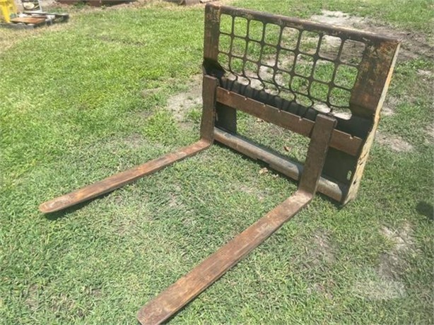 BOBCAT Used Fork, Multi Pallet for sale