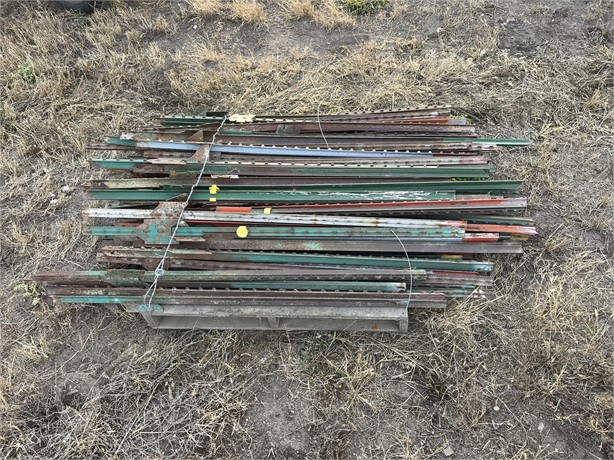 (100X) 5FT T-POSTS Used Other auction results