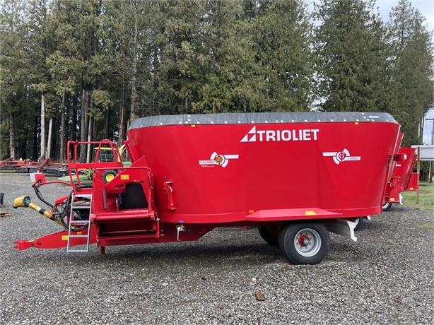 2022 TRIOLIET SOLOMIX 2-2000VL New Feed/Mixer Wagon for sale