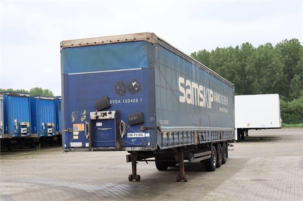 2013 SCHMITZ CARGOBULL SCB S3T Used Curtain Side Trailers for sale