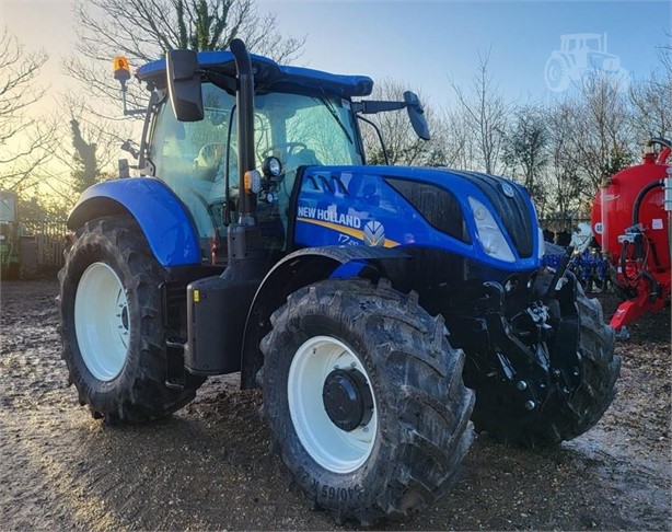 NEW HOLLAND T7.210 New 100 HP to 174 HP Tractors for sale