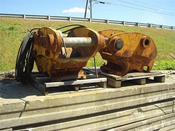 CATERPILLAR 345 Used Coupler / Quick Coupler (Penggandeng) for rent