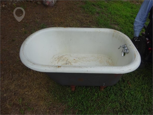 STANDARD SANITARY MFG CO BATHTUB Used Other Antiques auction results