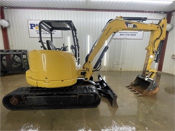 2015 CATERPILLAR 305E2 CR Used Mini (up to 12,000 lbs) Excavators for hire