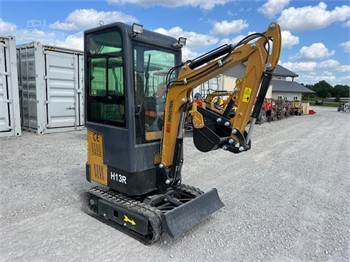 AGROTK H13R Used Mini (up to 12,000 lbs) Excavators for sale