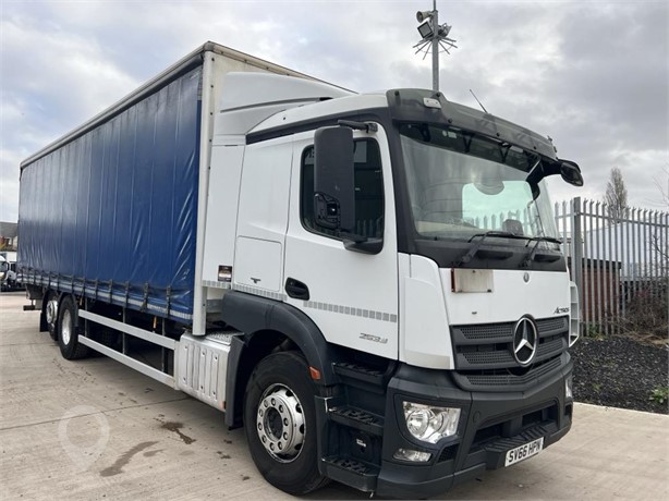 2016 MERCEDES-BENZ ACTROS 2533 Used Curtain Side Trucks for sale