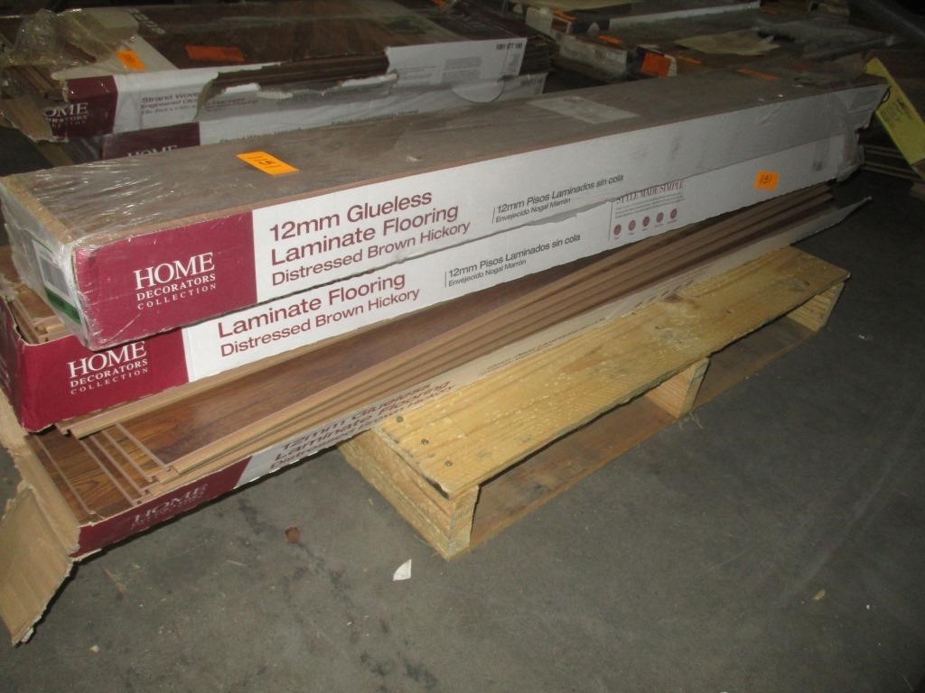 2 Boxes Glueless Laminate Flooring Distressed Prime Time Auctions