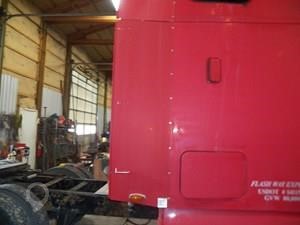 2001 FREIGHTLINER CENTURY ST Used Body Panel Truck / Trailer Components for sale