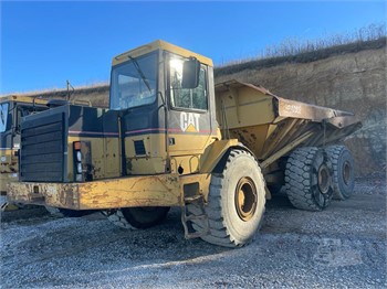 Caterpillar Cat D400 Articulated Dump Truck - Conrad 1:50 Scale Model #2862