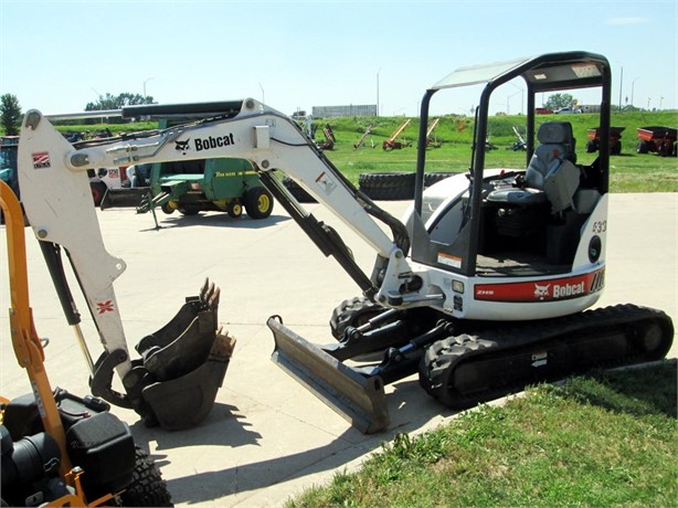 2009 BOBCAT 430 Used Mini (up to 12,000 lbs) Excavators for sale