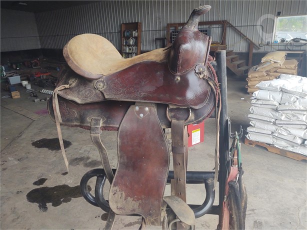 HORSE TACK / SADDLE / STAND Used Other auction results