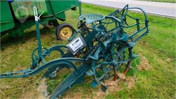 HOOVER POTATO DIGGER Used Horse Drawn Equipment auction results
