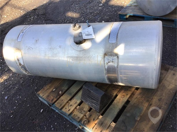 1996 FREIGHTLINER FLD Used Fuel Pump Truck / Trailer Components for sale