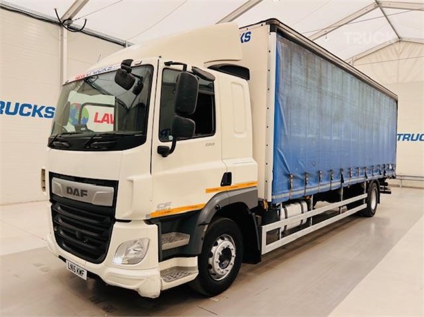 2015 DAF CF85.360 Used Vrachtwagen met Haak-Kraan te koop