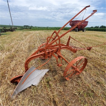 ALLIS-CHALMERS PLOW Used Farms Antiques auction results