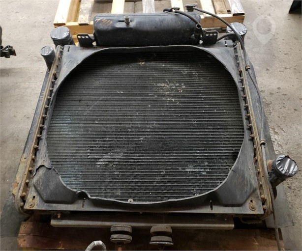 FREIGHTLINER USF-1E Used Radiator Truck / Trailer Components for sale