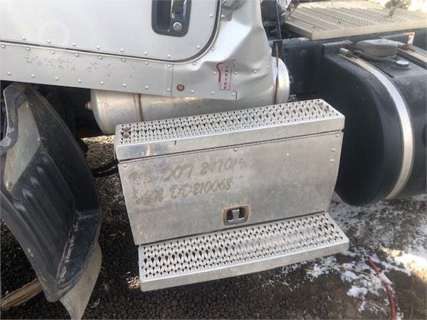 2013 PETERBILT 386 Used Battery Box Truck / Trailer Components for sale
