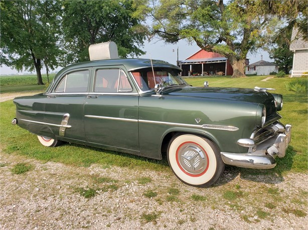 1953 FORD CUSTOMLINE Used Classic / Vintage (1940-1989) Collector / Antique Autos auction results